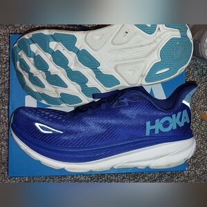 Women's hoka sneaker